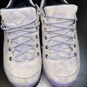 Merrell x Vibram Suede Trail Shoes – Light Gray / Lavender Sole (Men’s 8.5)